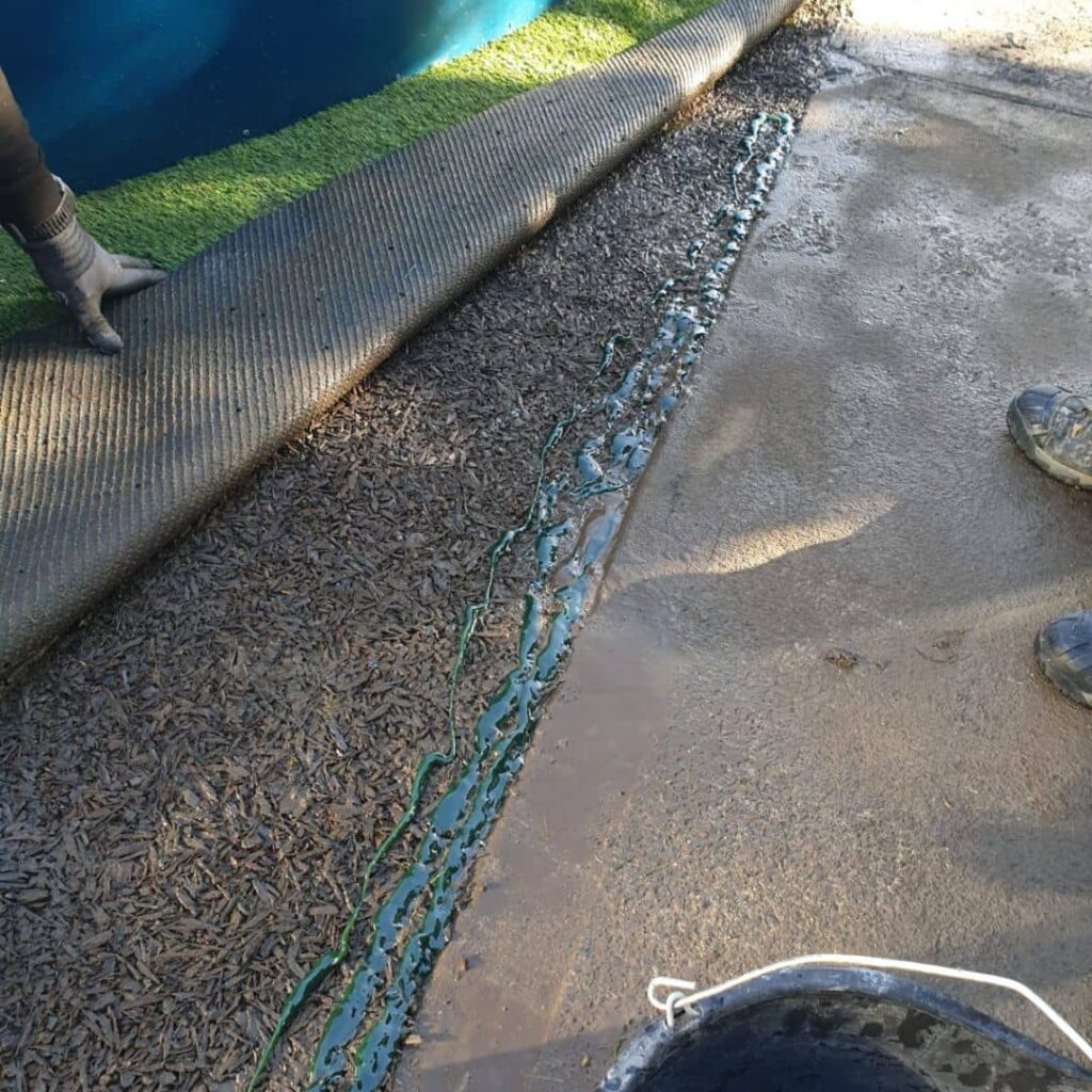 Schools-Grass-Gaelscoil-Dara